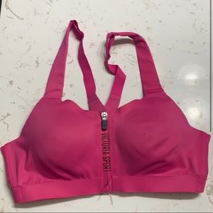 Victoria’s Secret knockout ultra sport bra